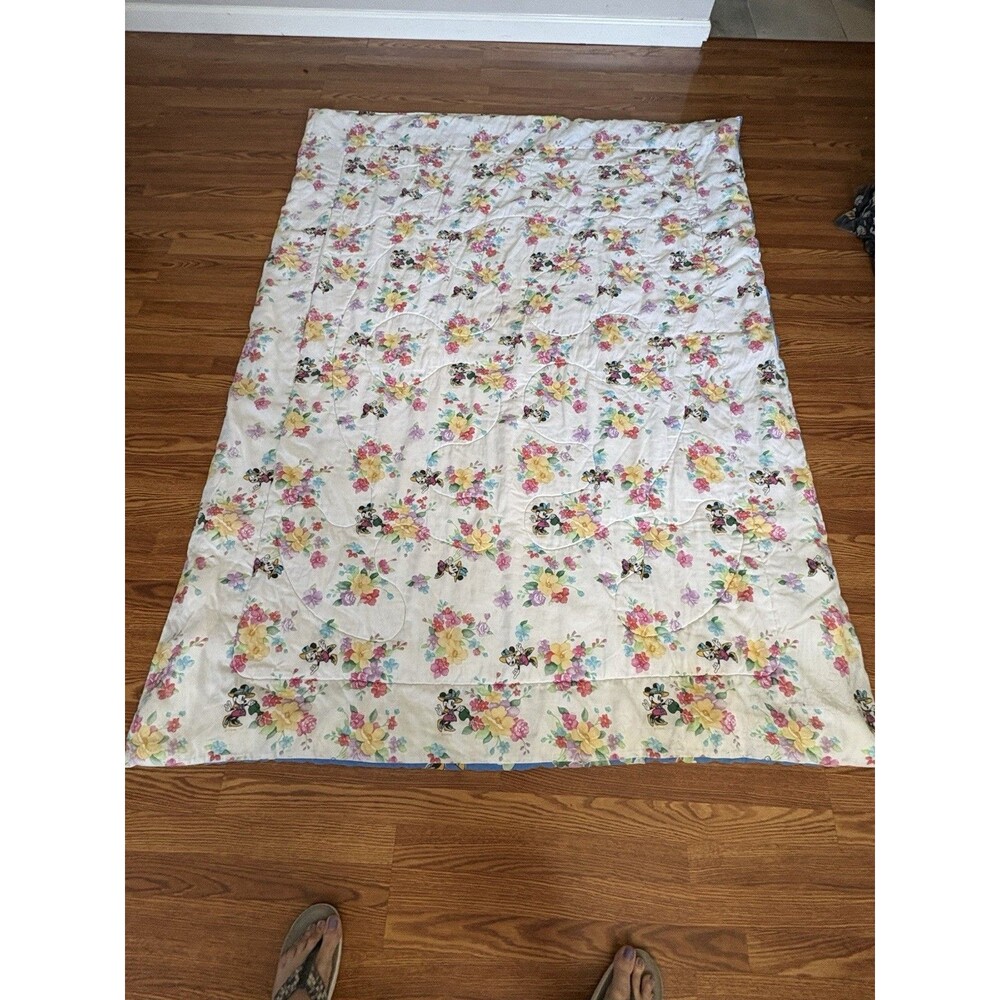 Vintage Minnie Mouse Quilted Twin Size Comforter Floral Gardening 1990’s
